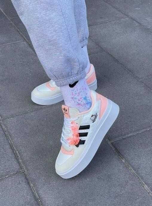 Женские кроссовки Adidas Forum Bonega Hello Kitty and Friends адидас