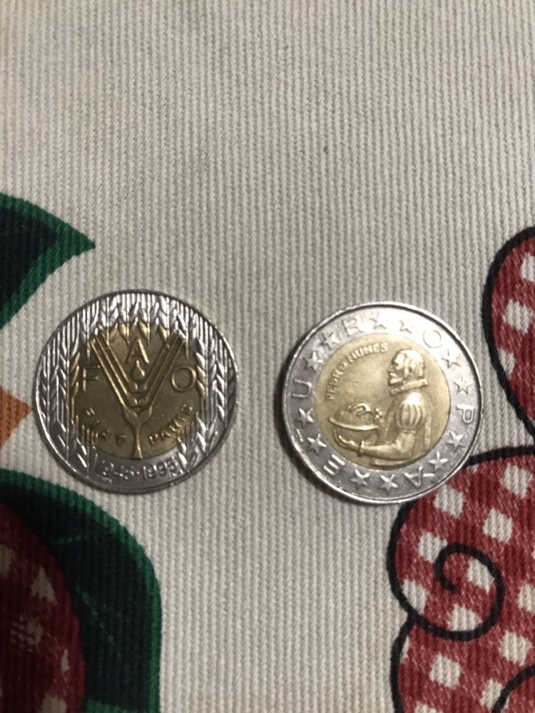 Moedas de 250, 200 e 100 escudos comemorativas