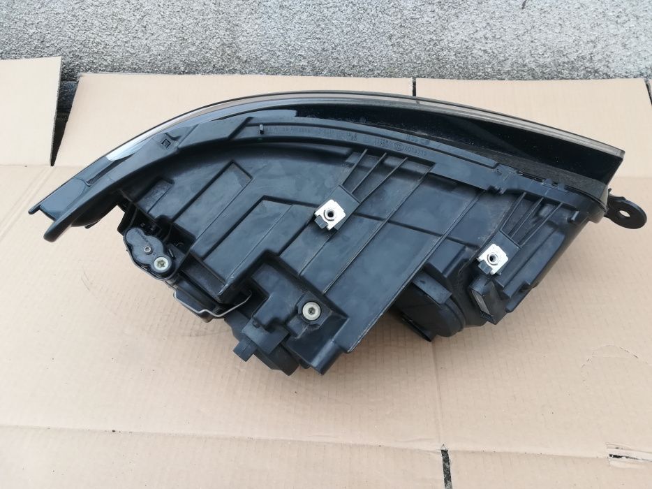 Lampa lewa przednia VW T6 7E1 idealna Europa 7E1.941015L