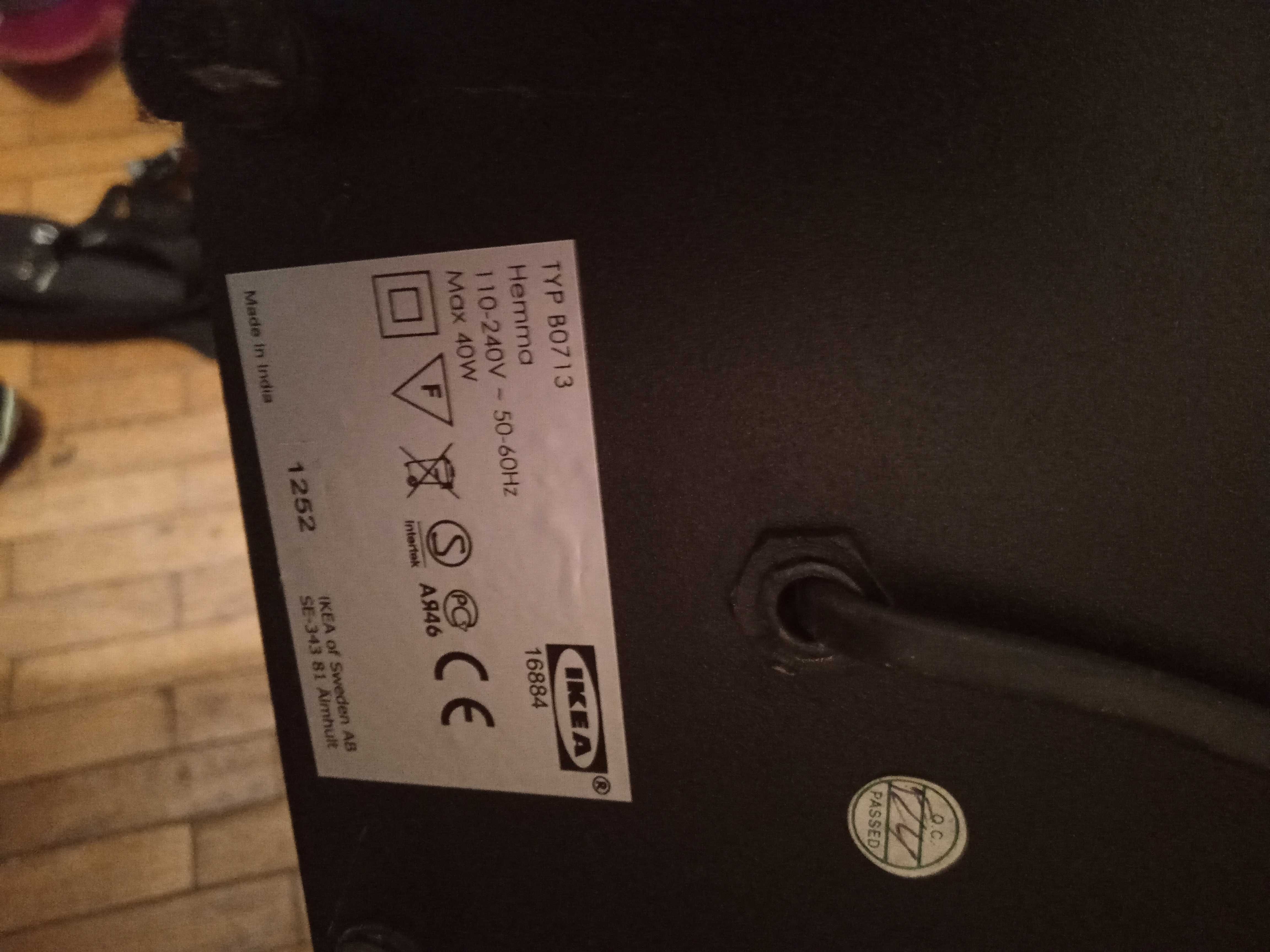 Lampa Ikea z kloszem