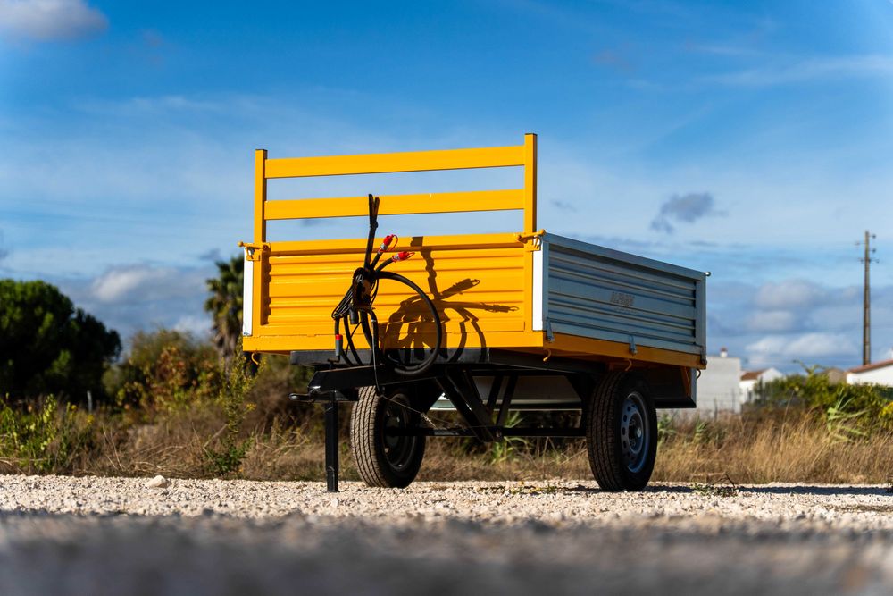 Reboque Agrícola ALFAGRI Basculante