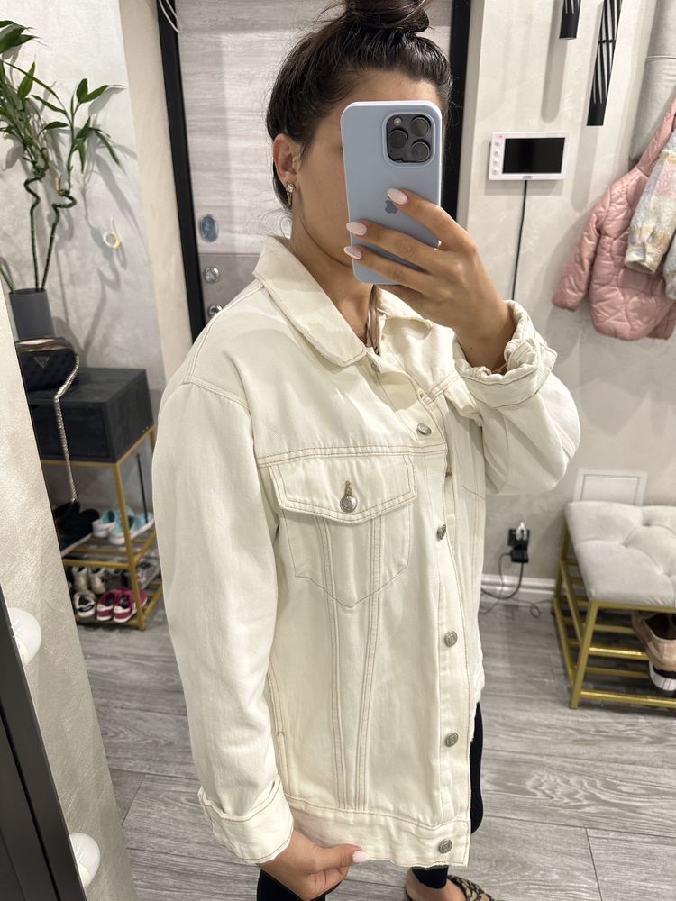 Куртка Zara , джинсова куртка, Зара