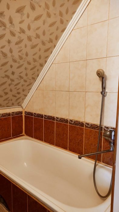 Сдам посут 1к кв . Закрытый двор.Есть зона барбекю. Свободна