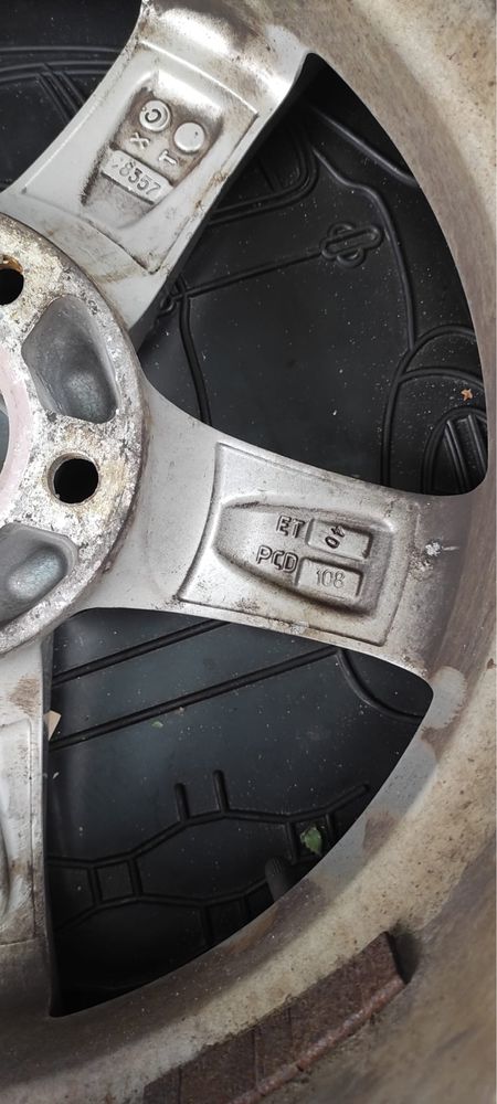 Felgi Koła Opony Zimowe PeugeotDezent rozmiar 195/65/16 5x108 Jak nowe