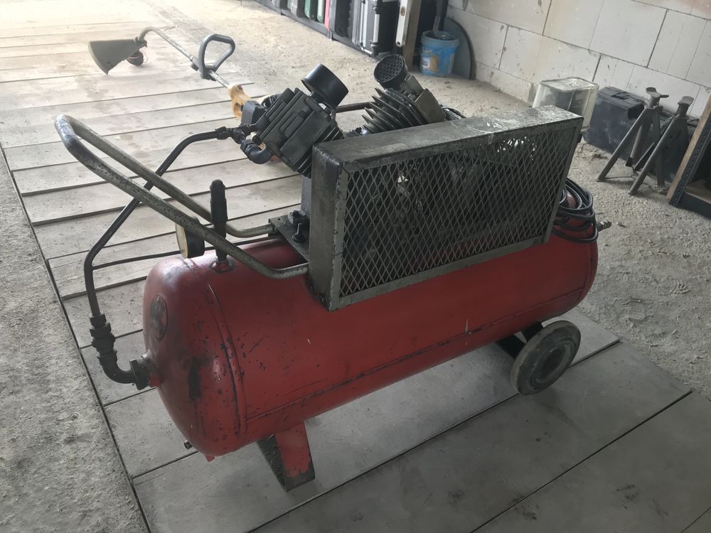 Kompresor spręzarka 100l dwutłokowa.
