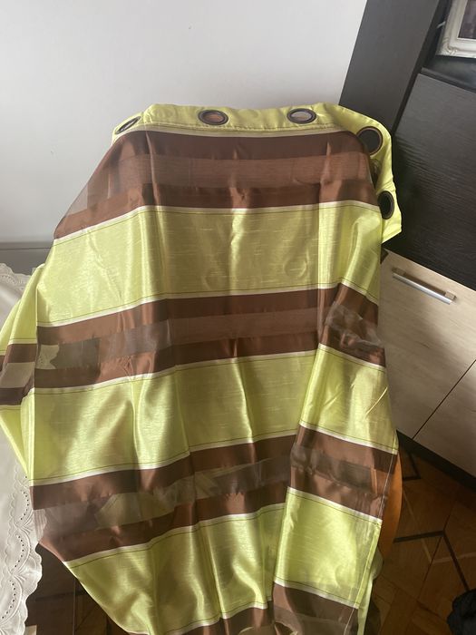 Zasłona seledyn brąz 140x220 2 sztuki na przelotkach