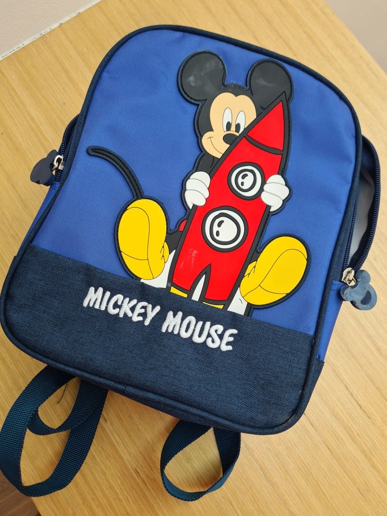 Mochila pequena Mickey - como nova