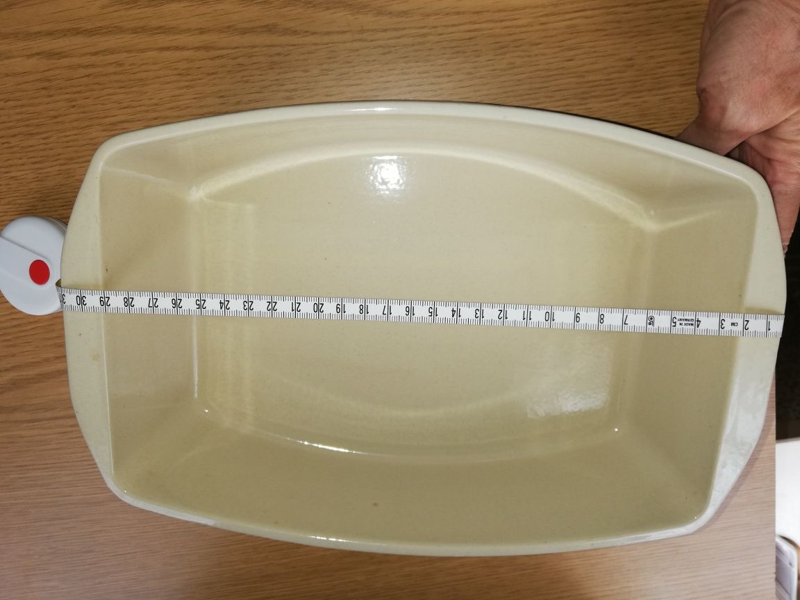 Tabuleiros pyrex e faiança