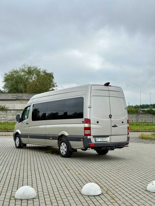 Оренда мікроавтобуса 8+1 • Подобово • З водієм або без • Львів