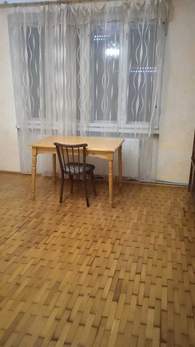 Оренда будинку 3 кімнатного будинку з подвір‘ям по вул Вакарова