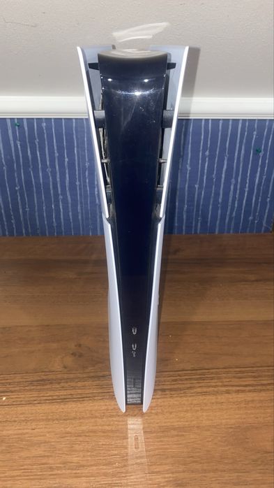 Продаю PS5 (PlayStation 5) Slim Digital Edition + чорний геймпад