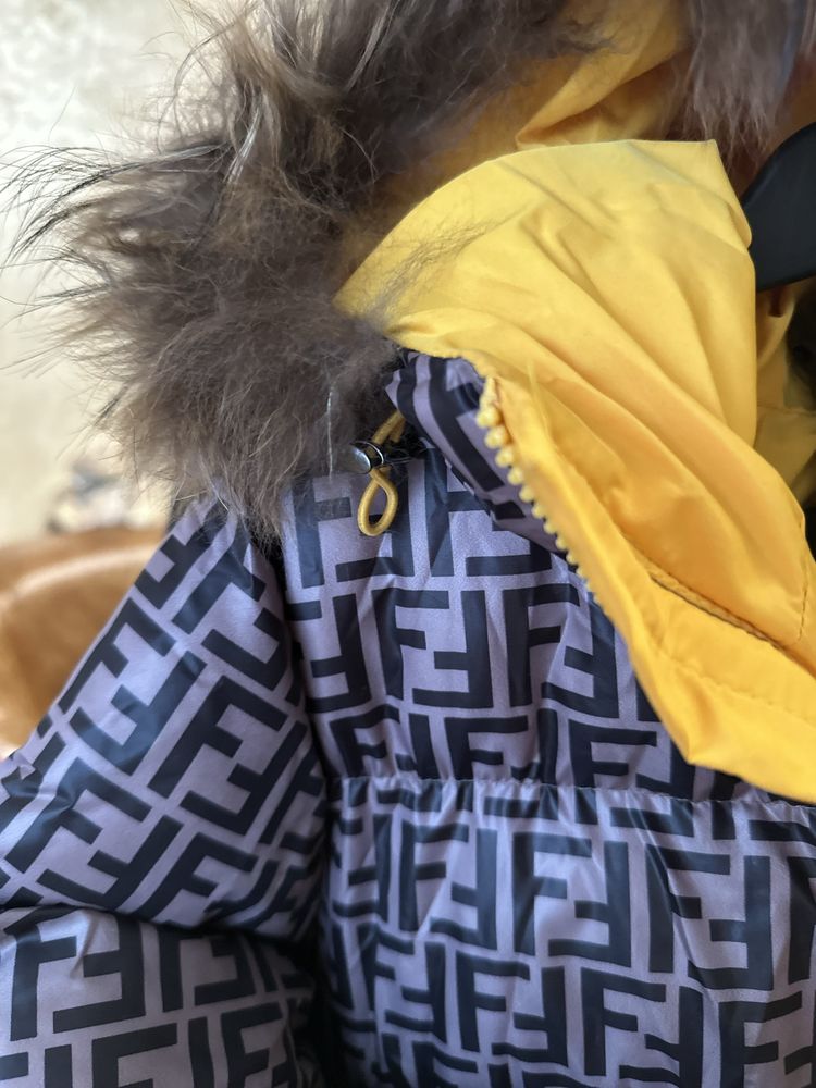 Зимова дитяча куртка Fendi