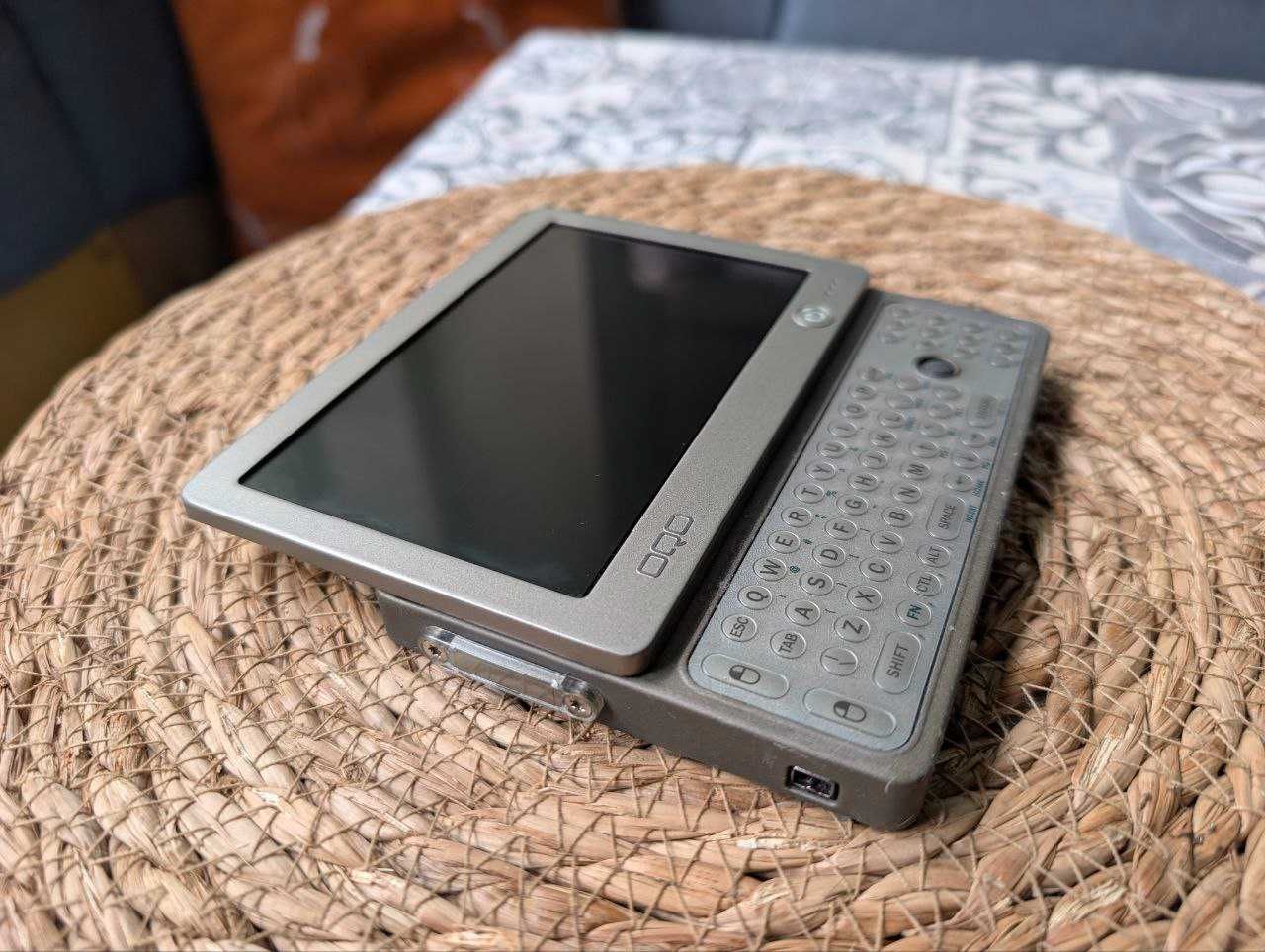 Мини ПК UMPC OQO model 01. Windows XP в вашем кармане!