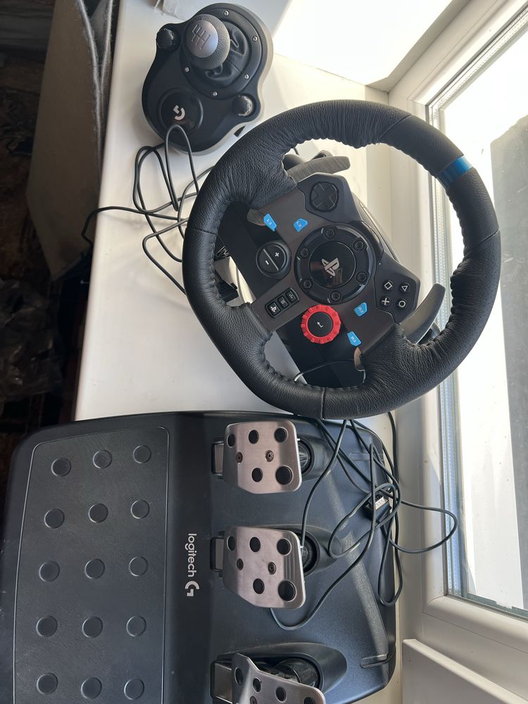 Руль Logitech G-29 з педалями та шифтером КПП