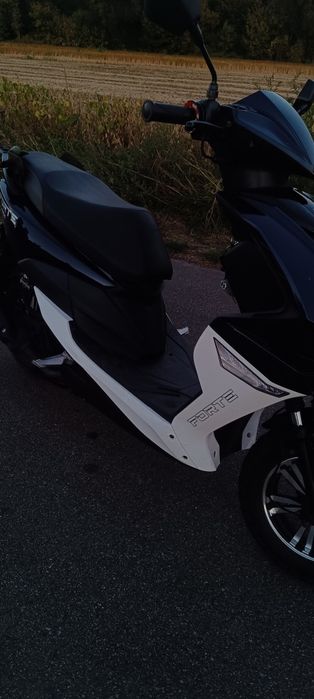 Скутер forte kanoe 150
