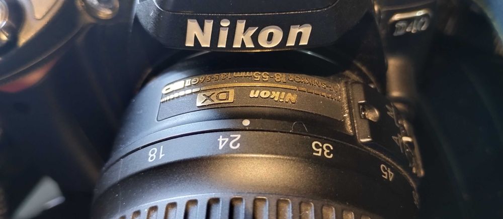 Фотоаппарат Nikon D40 + объектив
