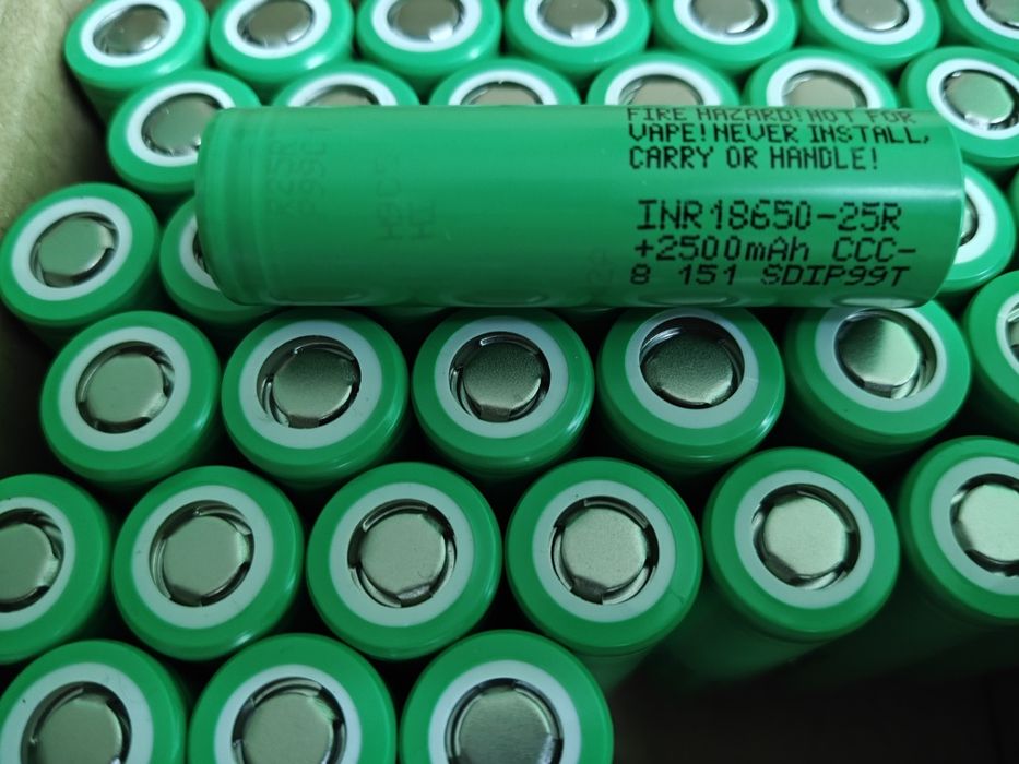 Високотоковий Samsung inr18650-25r 2500мач 20ампер 2024рік