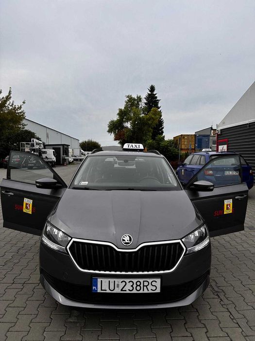 Auto na wynajem Toyota PRIUS Corolla  FABIA na BLIQ Bolt, Uber, taxi