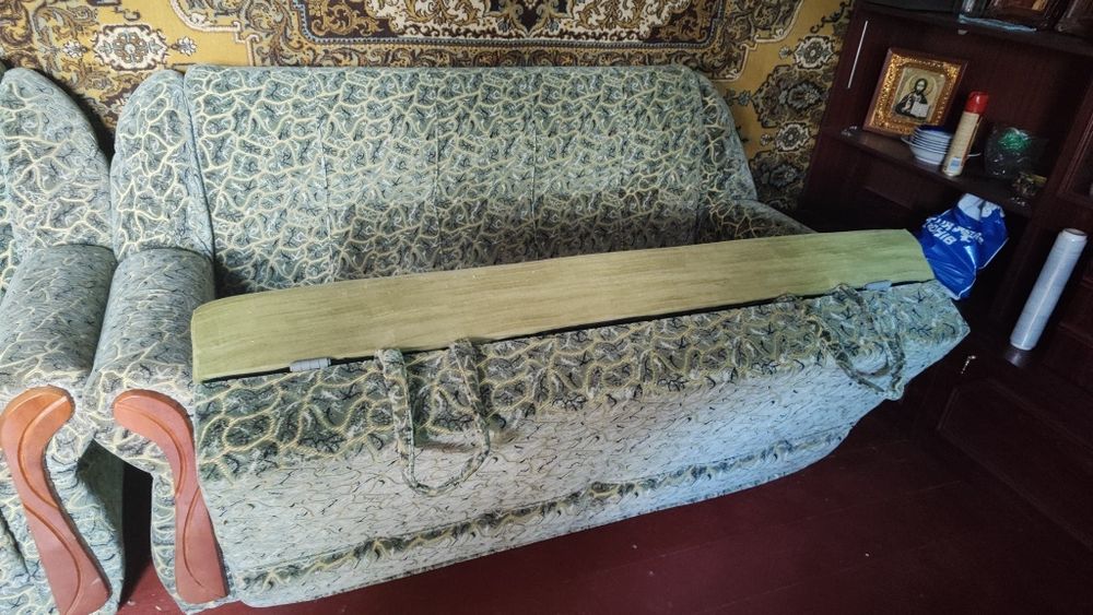 Комплект диван та 2 крісла ( розкладні)