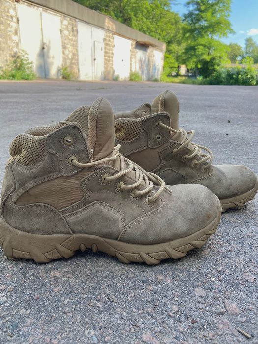 Воєнні тактичні ботинки