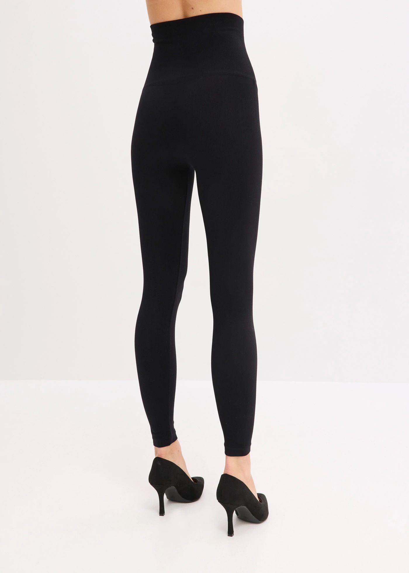 B.P.C legginsy modelujące czarne bezszwowe 40/42.