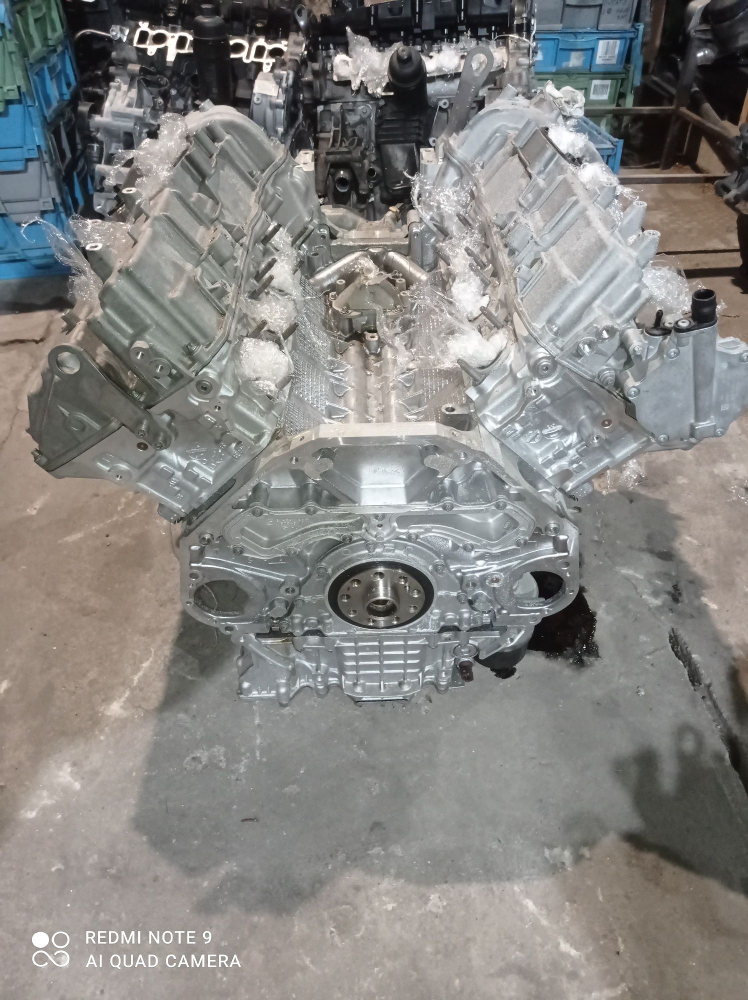 Silnik 4.4B V8  n63b44b. BMW