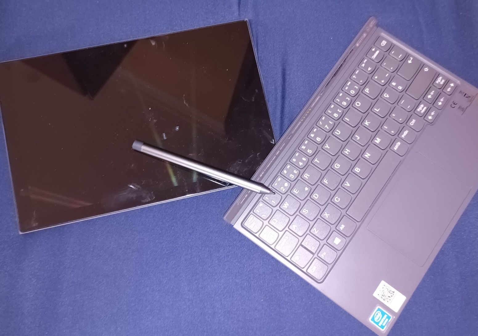 IdealPad Duet 3 10IGL5