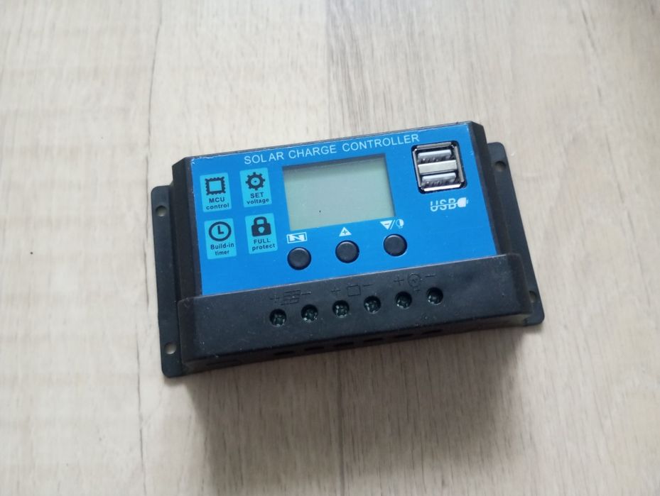 Контролер сонячних панелей 30А