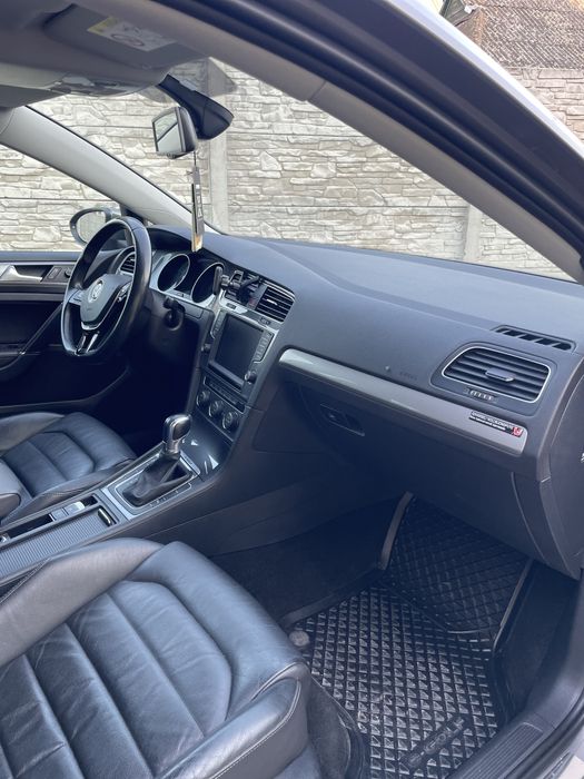VOLKSWAGEN e-golf 2015р.в.
