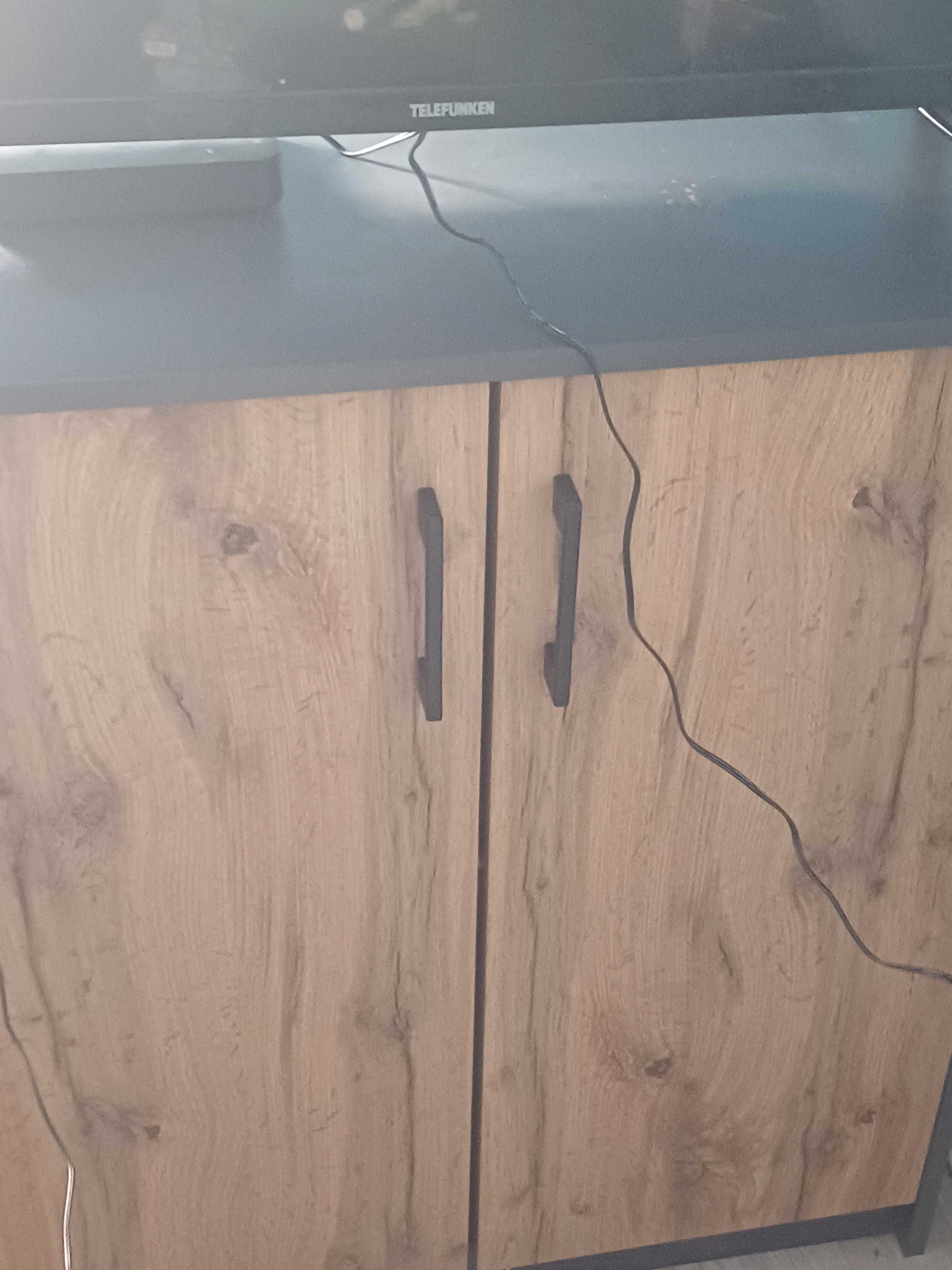 telewizor telefunken wraz z szafką