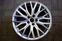 AUDI 18 ,,S-Line TT 8S0 Oryginał