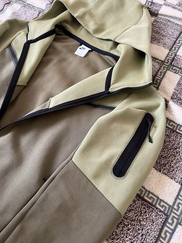 Кофта nike tech fleece