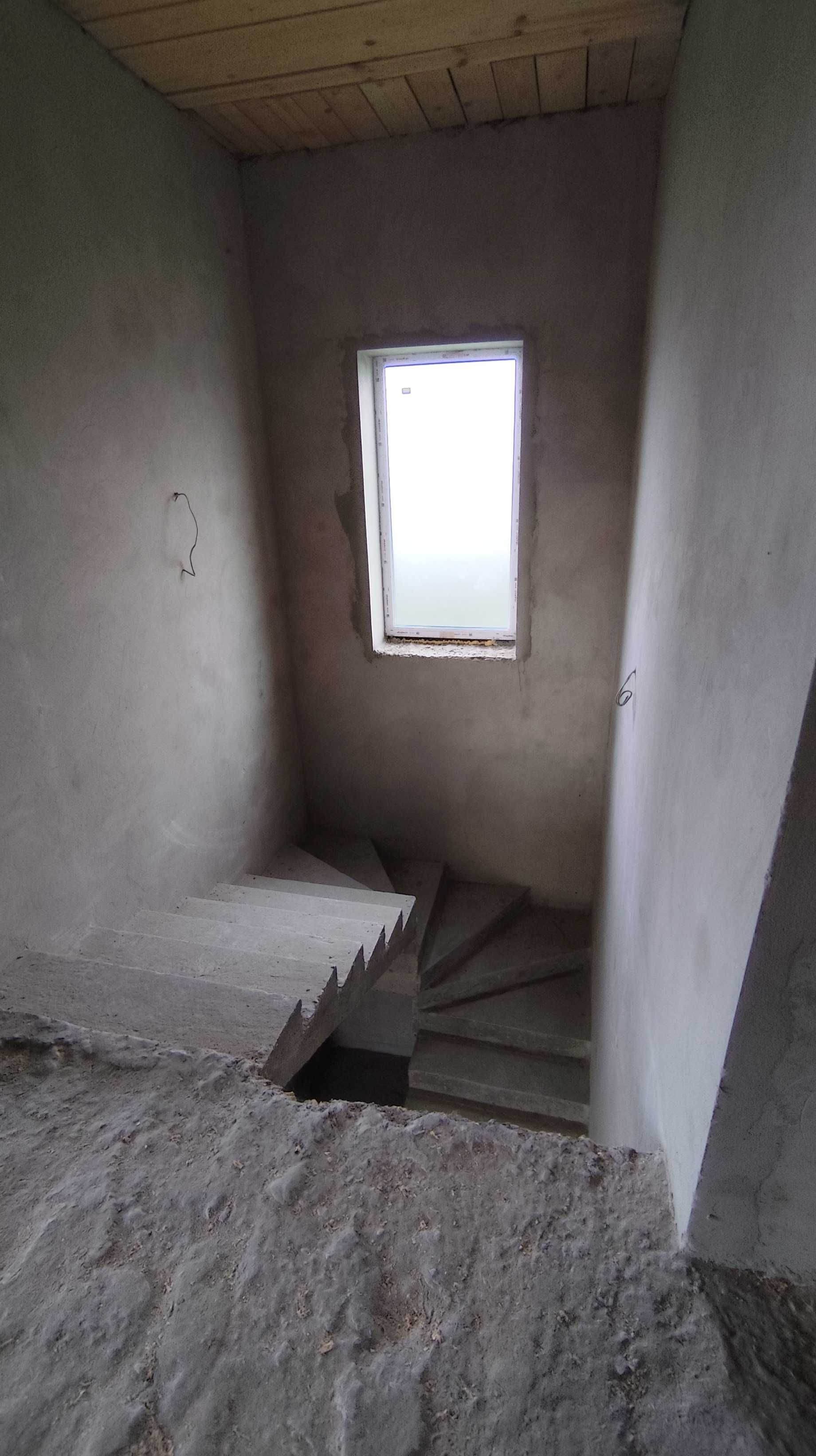 Продається будинок. 140 м.кв. Ділянка 9 сот. Свердловина. Тераса