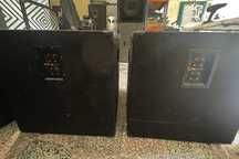 Sub 15 Jbl 1200w cada