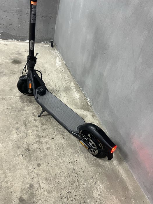 Електросамокат Ninebot KickScooter