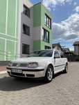 Volkswagen Golf 4 універсал 1.6 MPI газ/бензин