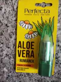 Pomadka ochronna Aloe vera + rumianek Perfecta