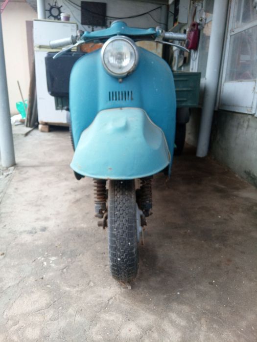 Продам мотороллер Муравей.