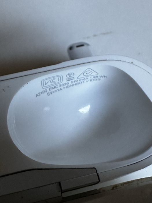 Наушники AirPods PRO/Оригинал (безпроводная зарядка)