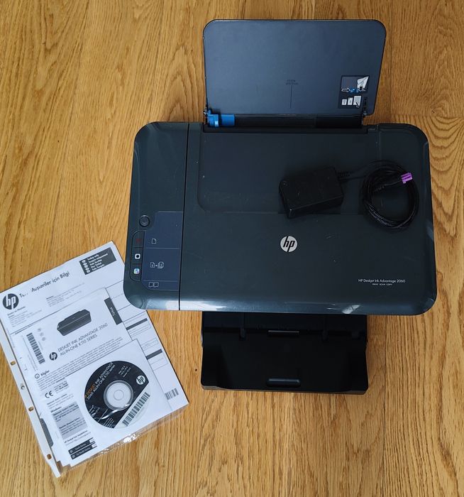 Hp Deskjet ink advantage 2060. Nie w pełni sprawna.