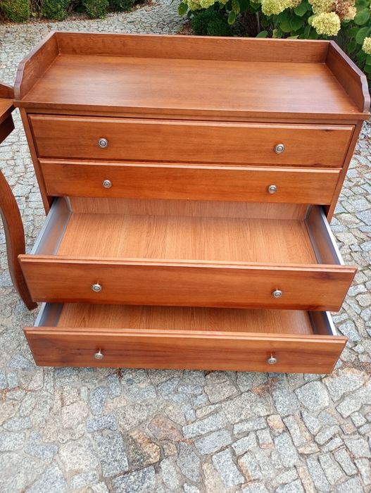 Komoda 4 szuflady+ toaletka