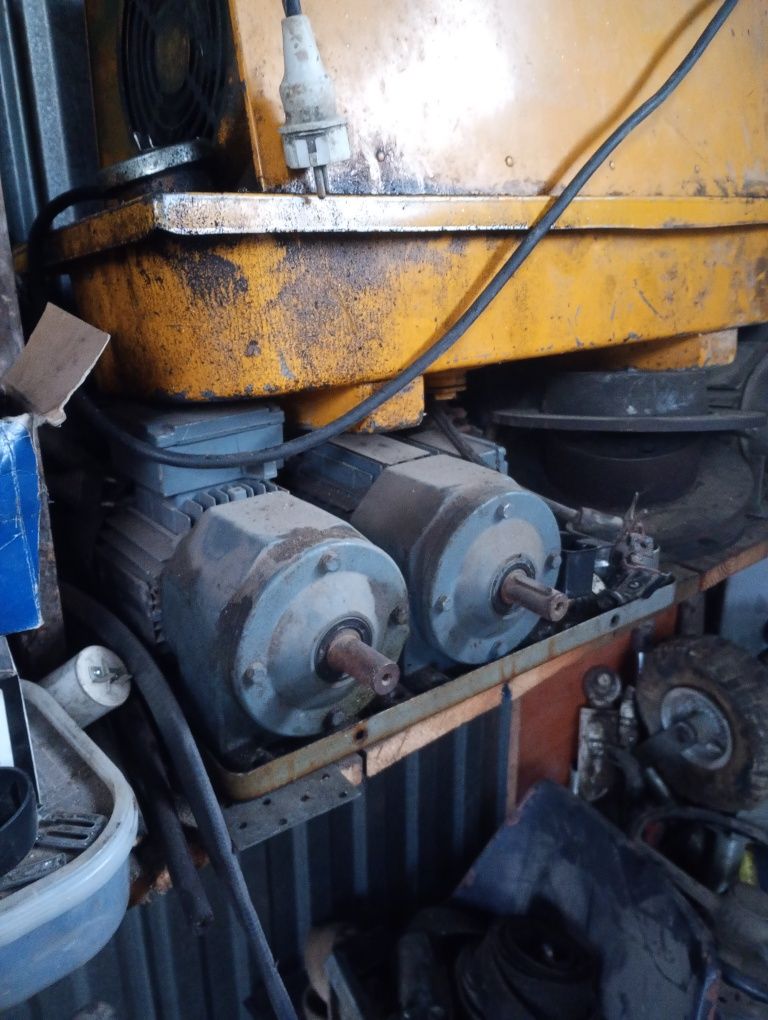 Maszyny warsztatowe pompy hydrauliczne silniki elektrycznepompy ,silni
