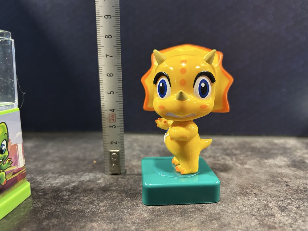 Dino, pudelko na dropsy