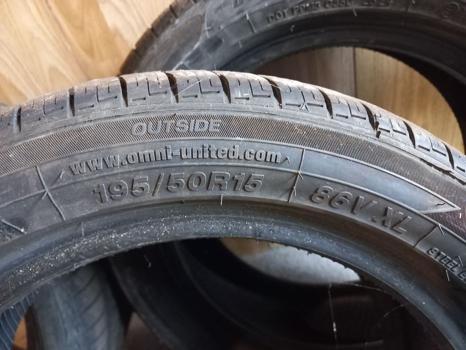 Komplet opon 195/50 R15