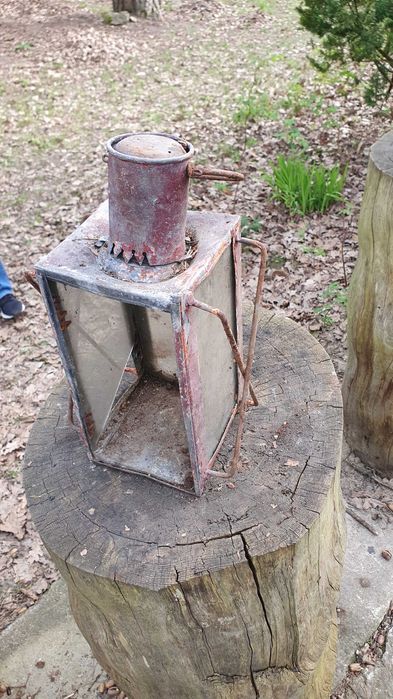 Stara lampa latarnia na świeczkę