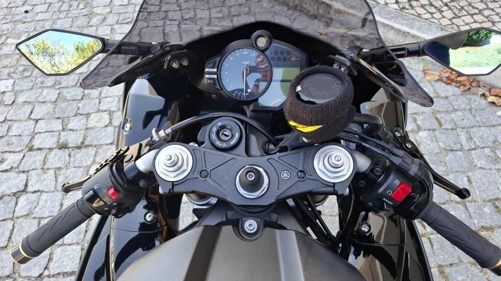 Yamaha r1 crossplane