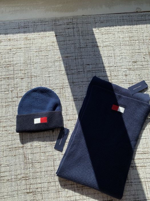 Cachecol + Gorro Tommy Hilfiger