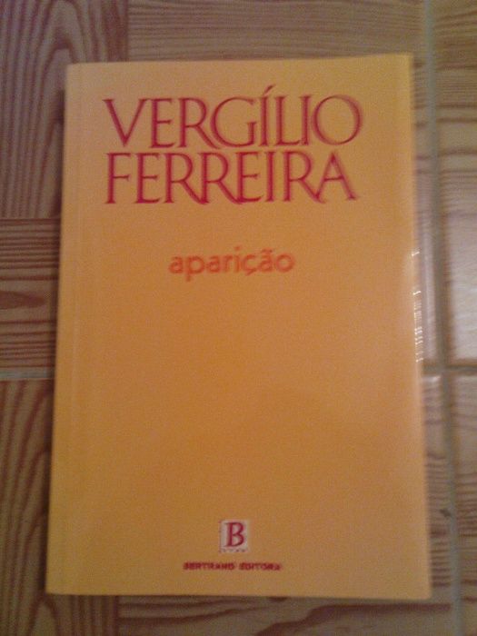 Vários livros a 3€ cada