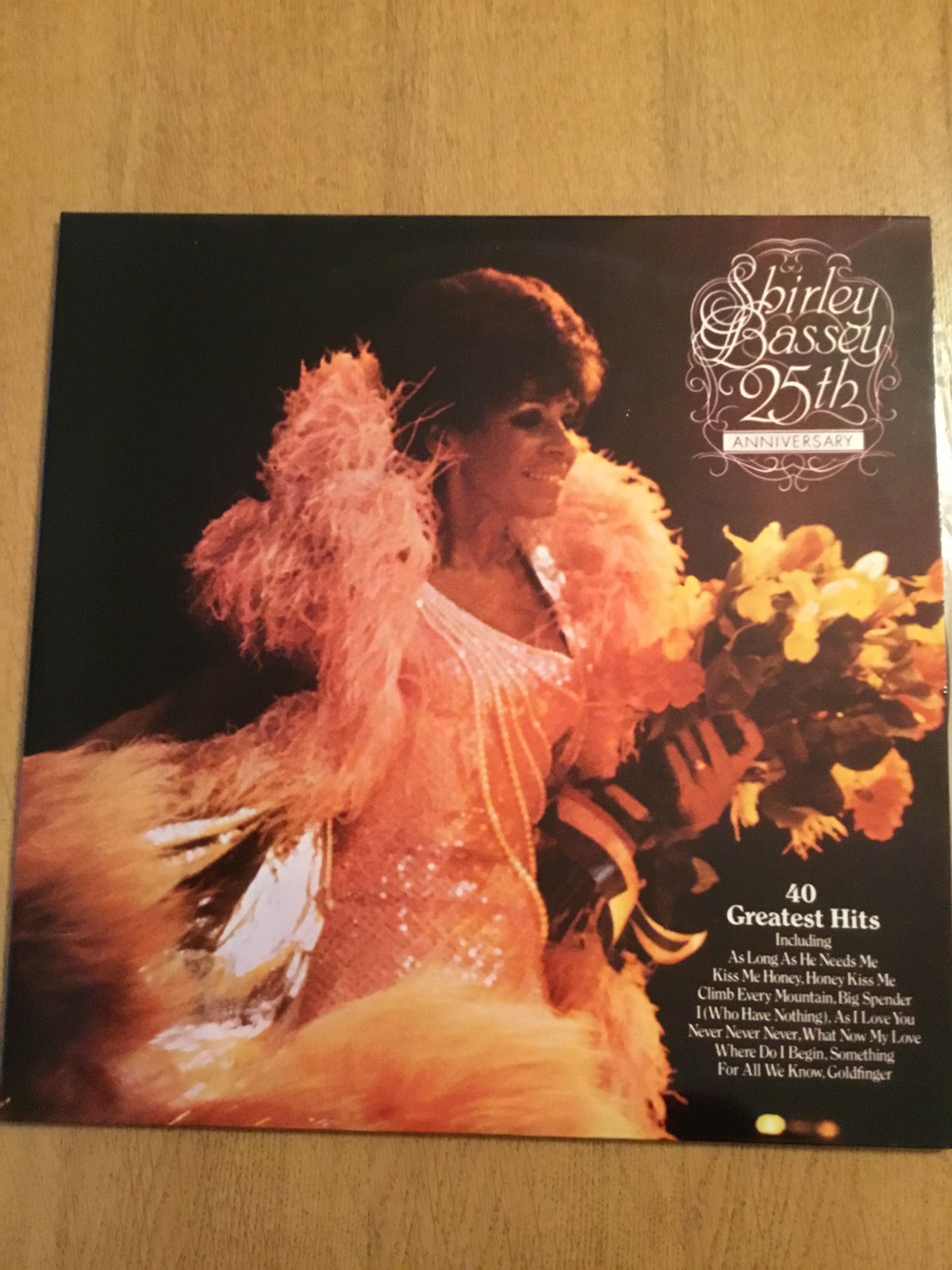 Shirley Bassey, Hits & Soul e mais, vinil