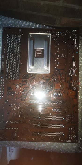 Материнская плата Asus, M4a77t max TPD 140W.